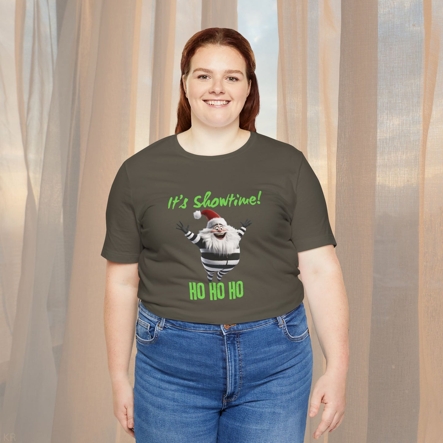 It's Showtime! - Christmas T-shirt