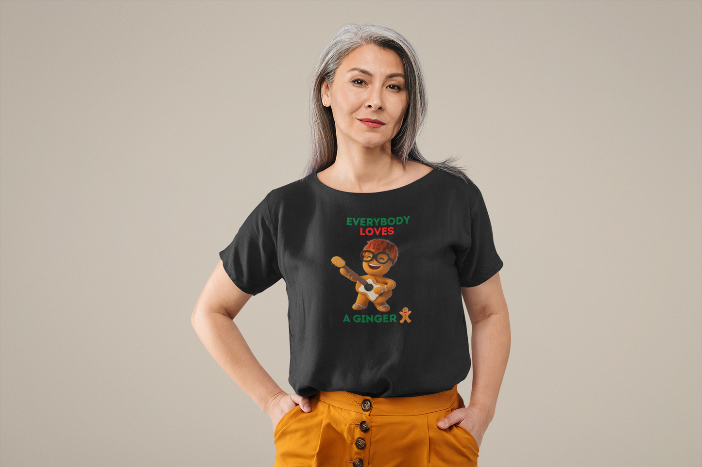 Everybody Loves a Ginger - Christmas T-shirt